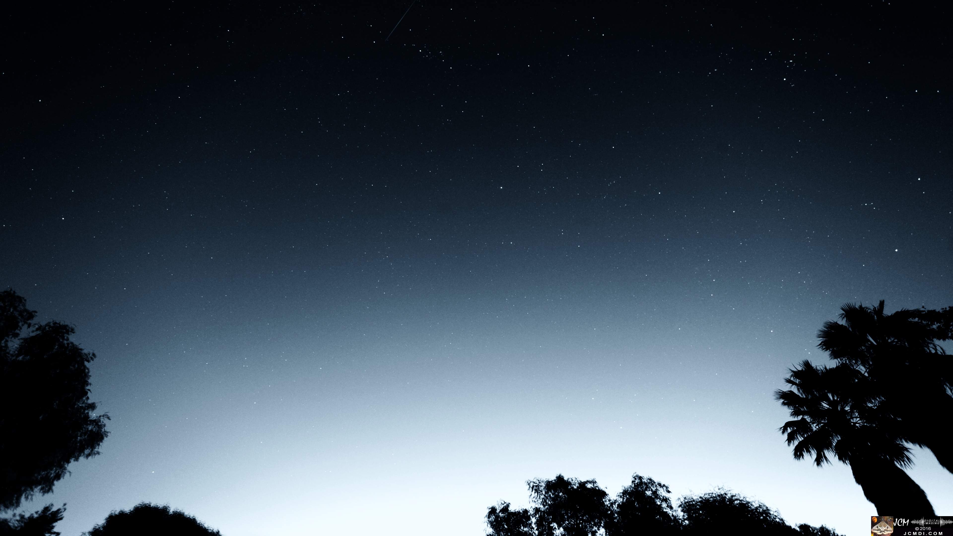 Colorful 4K night sky during Perseid meteor shower 8-13-2016 Canon 5DMk2 15sec i3200 f/4 jcmdi.com